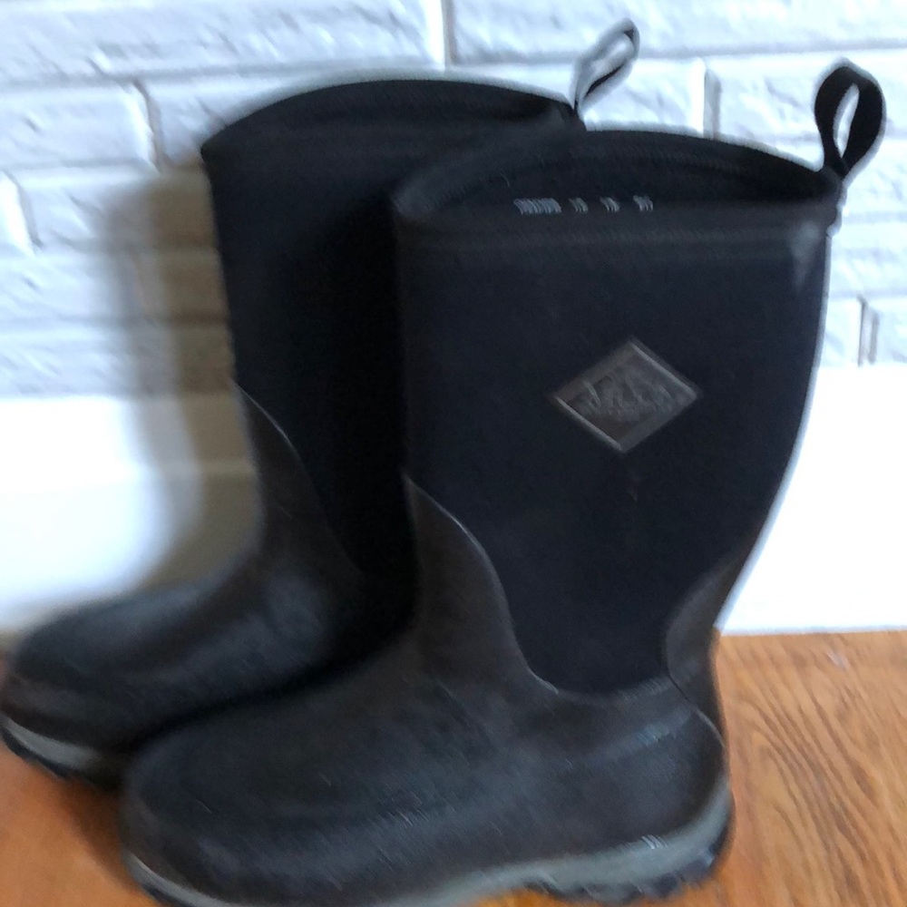 Muck boots